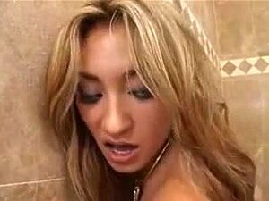 Roxie Leroux porn & sex videos in high quality at RunPorn.com