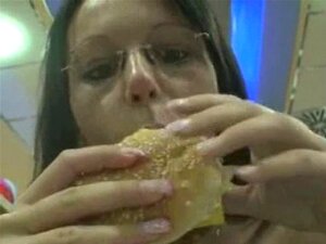 Burger porn & sex videos in high quality at RunPorn.com