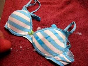 Cum Bra porn & sex videos in high quality at RunPorn.com