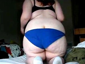 Amateur Plumper Solo - Check Out the Hot and Naked Amateur Chubby Solo at RunPorn.com
